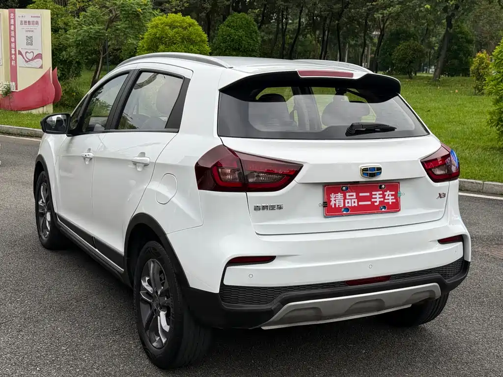 Geely Vision X3 — миниатюра 5