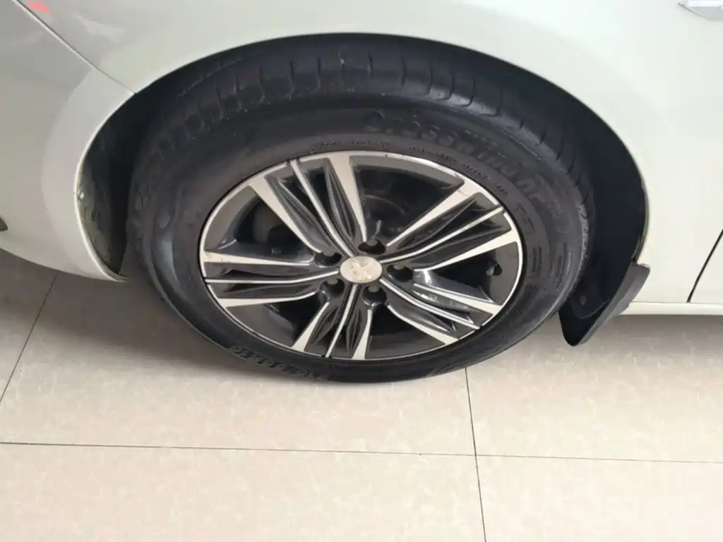 Peugeot 308 — миниатюра 23