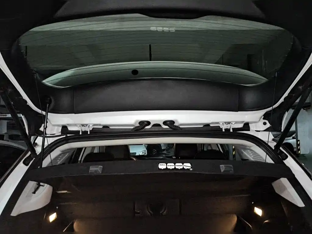 Jeep Compass — миниатюра 15