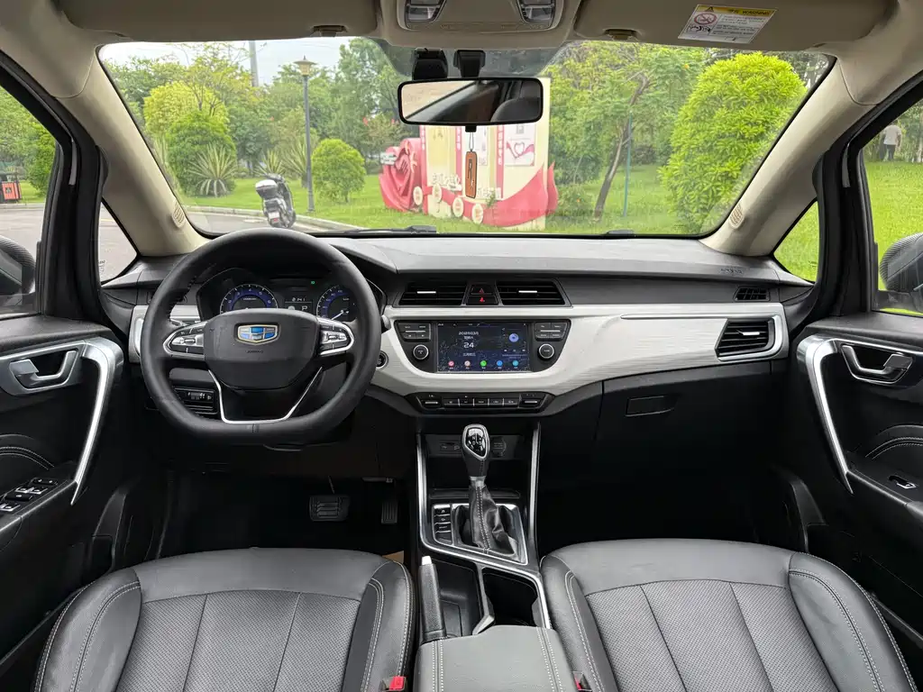 Geely Vision X3 — миниатюра 7