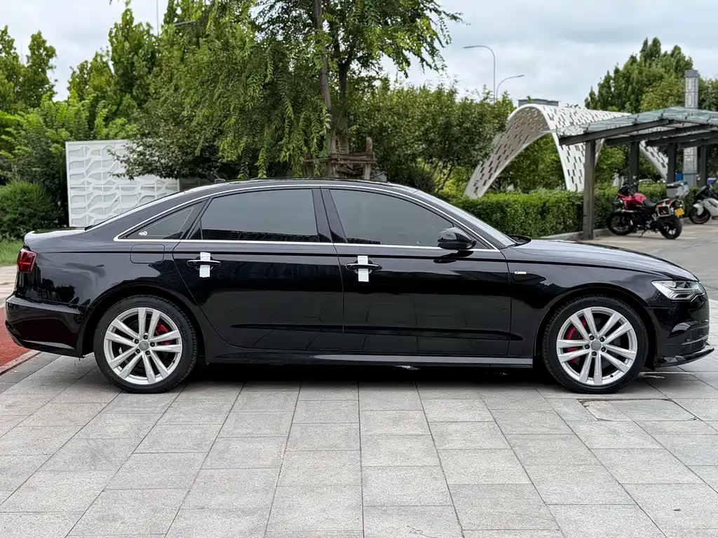 Audi A6L — миниатюра 5