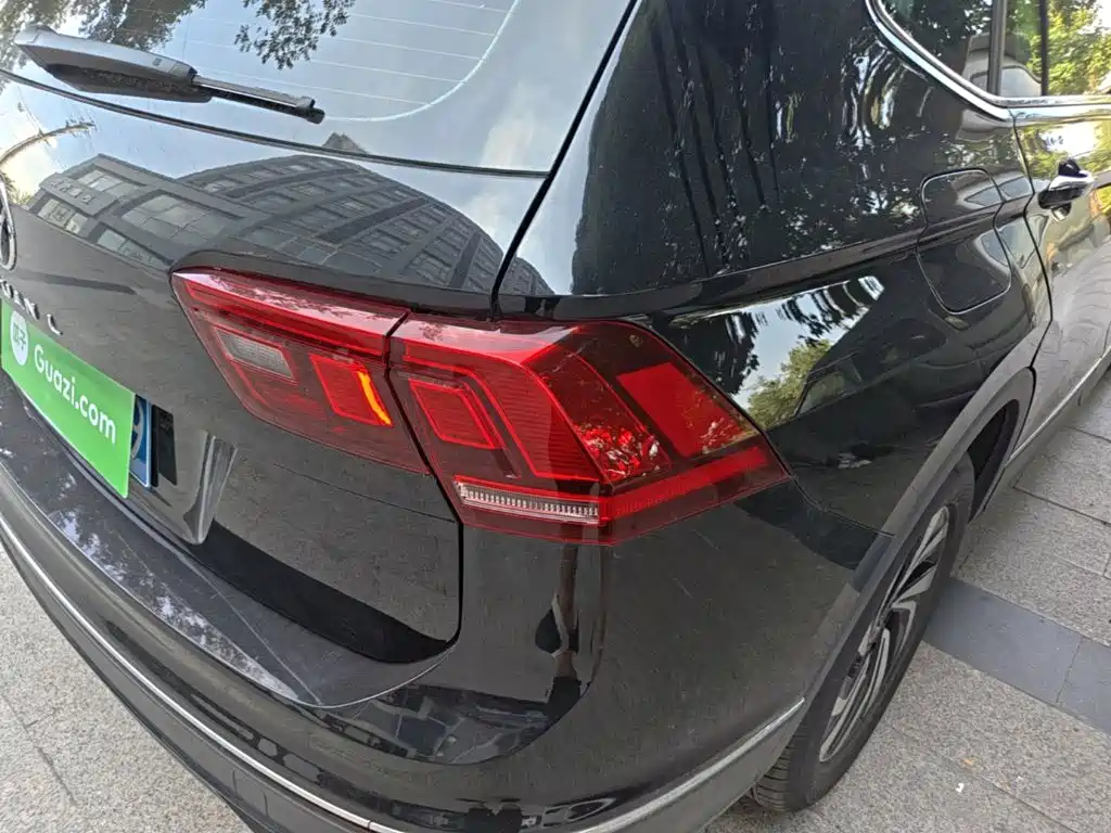 Volkswagen Tiguan L — миниатюра 8