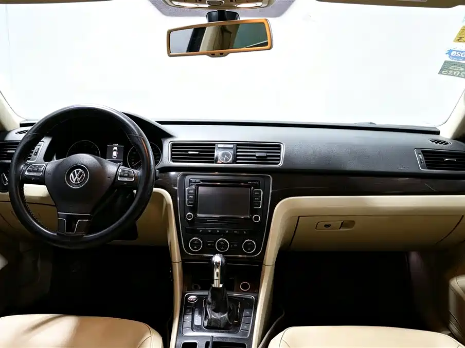 Volkswagen Passat — миниатюра 8