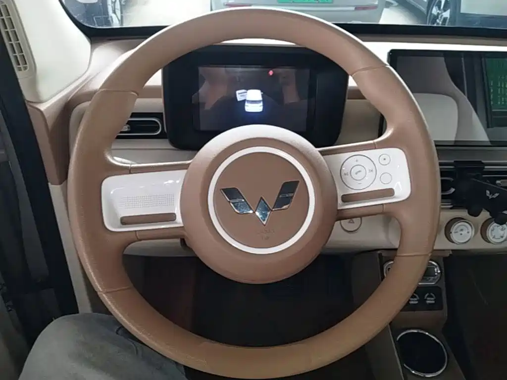 Wuling MINIEV — миниатюра 11