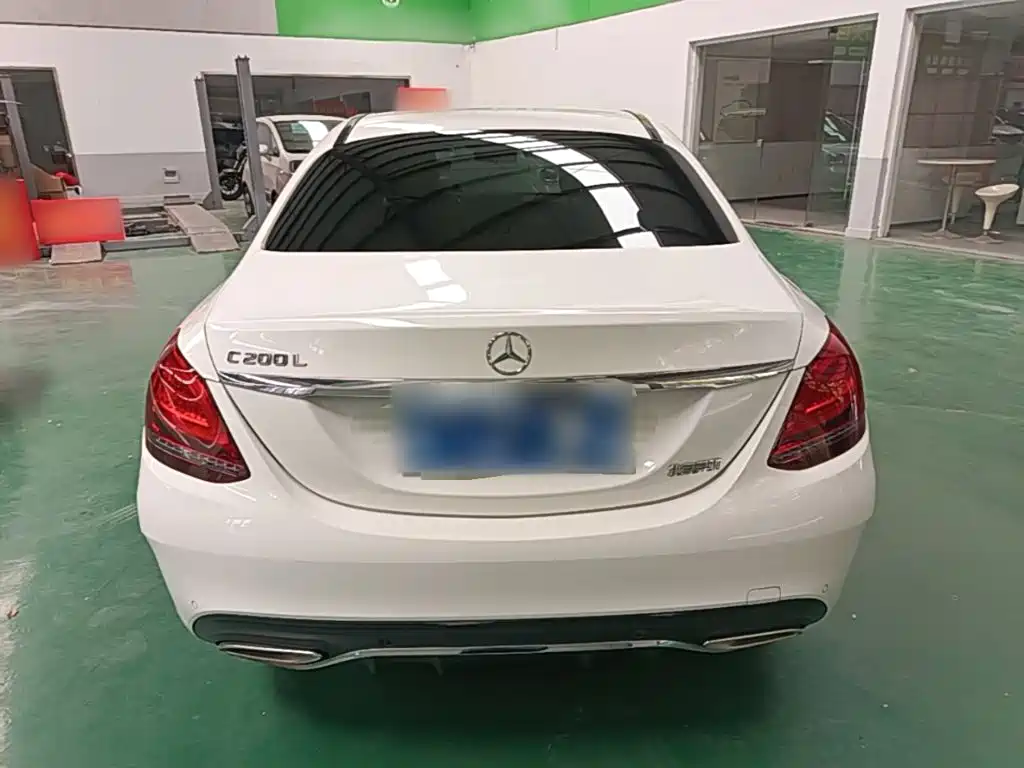 Mercedes-Benz C-Class — миниатюра 6