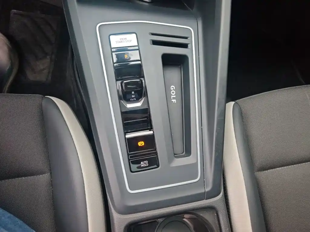 Volkswagen Golf — миниатюра 14