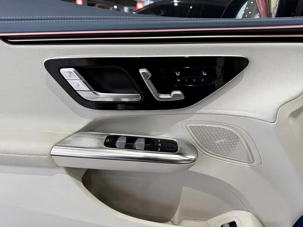 Mercedes-Benz EQE — миниатюра 12