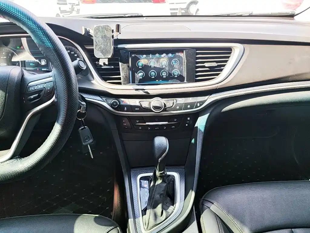 Buick Excelle — миниатюра 13