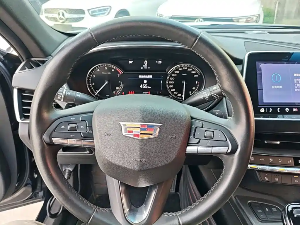 Cadillac CT5 — миниатюра 11