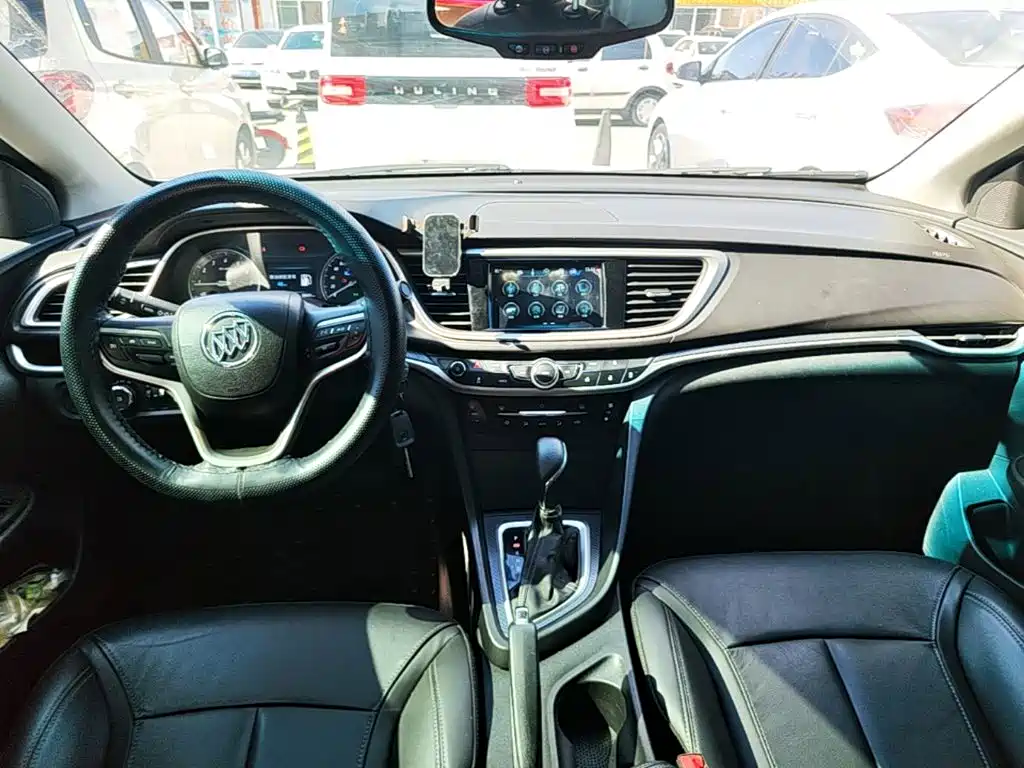 Buick Excelle — миниатюра 10