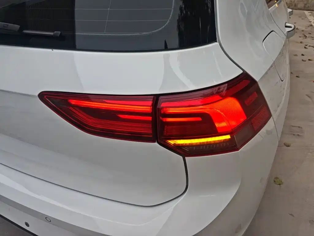 Volkswagen Golf — миниатюра 8