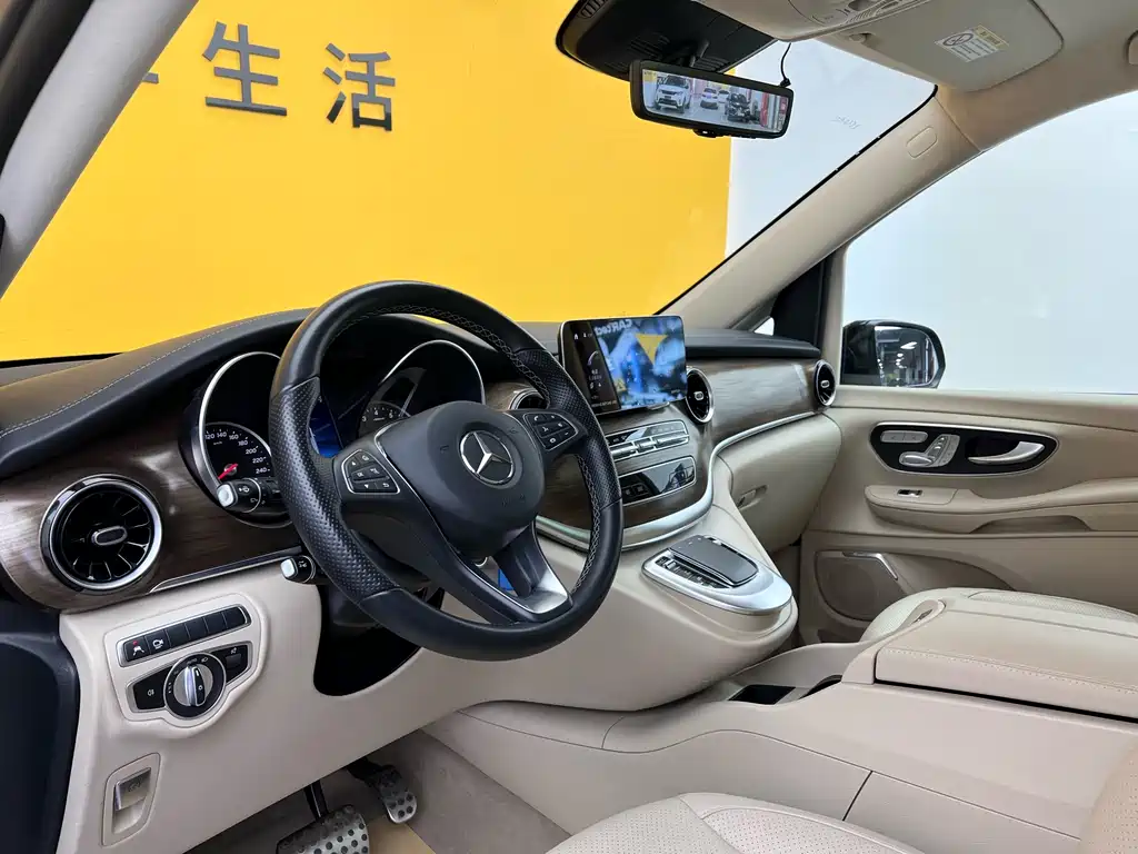 Mercedes-Benz V-Class V 2021 V 260 L Luxury