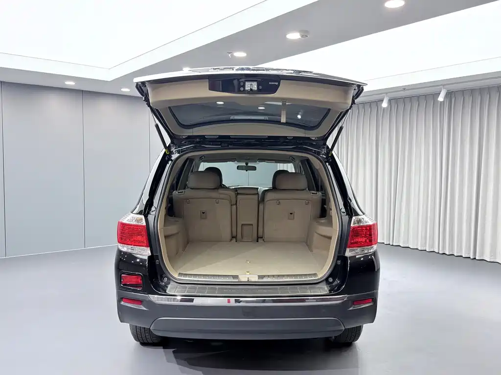 Toyota Highlander — миниатюра 18