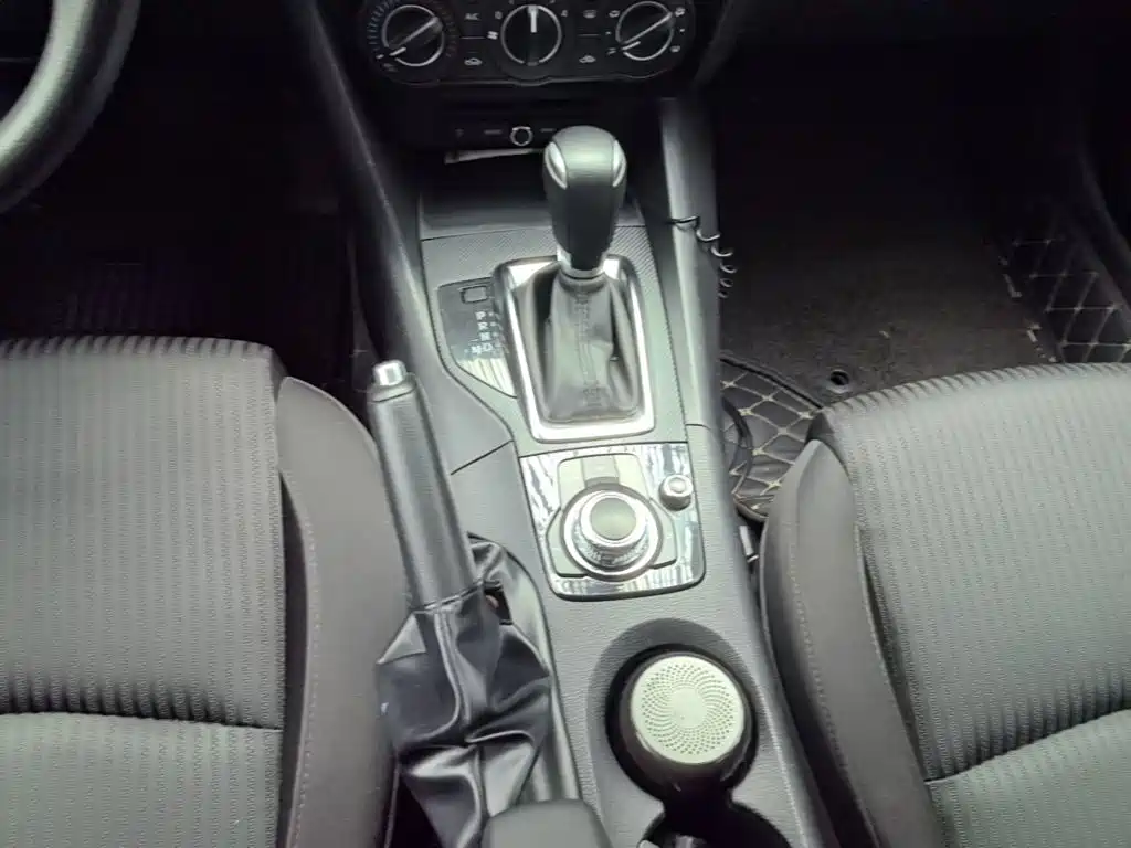 Mazda 3 Axela — миниатюра 14