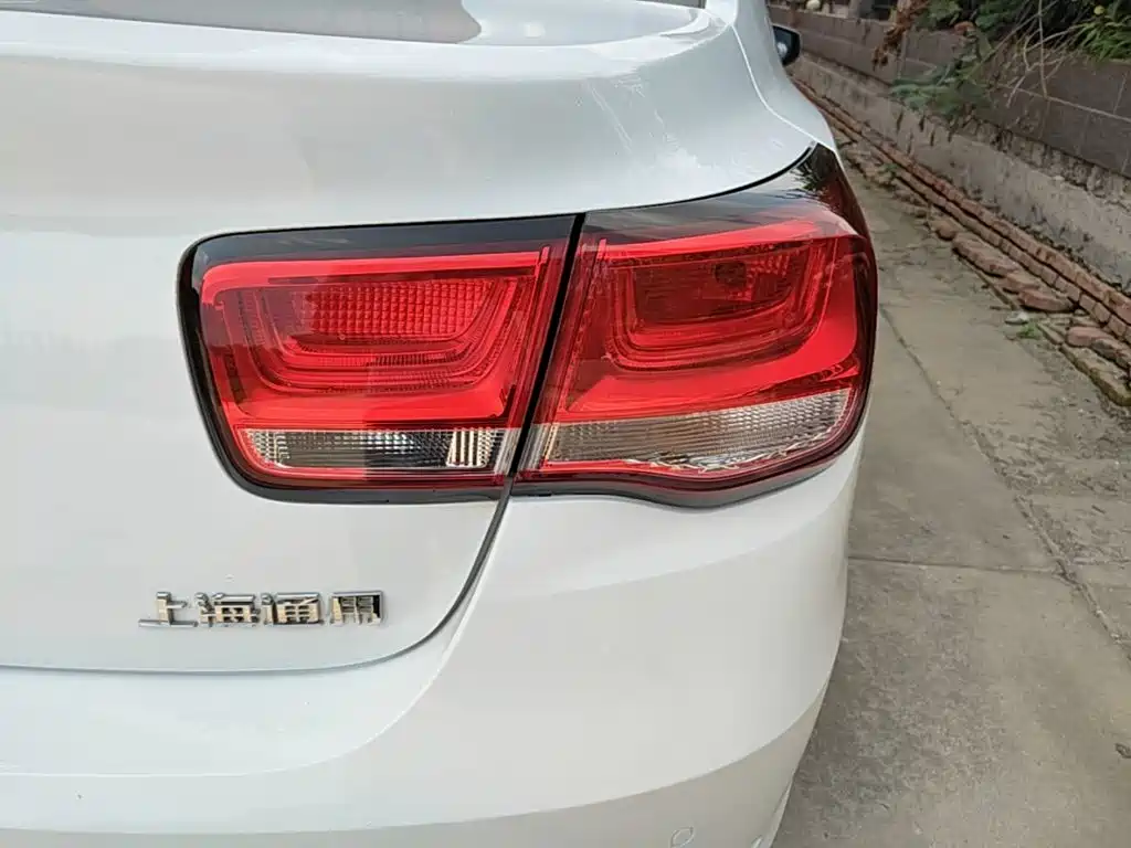 Chevrolet Malibu — миниатюра 8