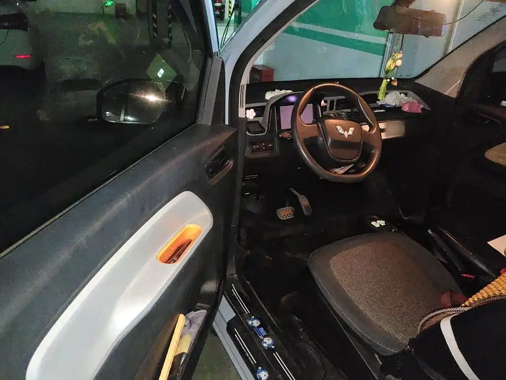 Wuling MINIEV — миниатюра 17