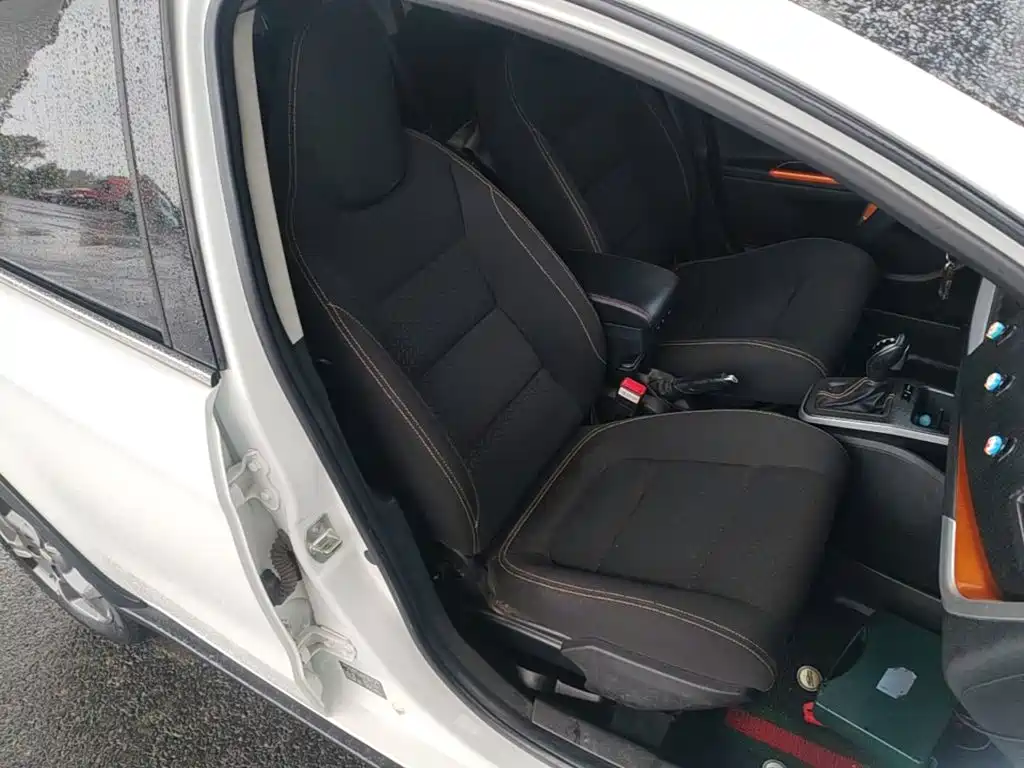 Geely Vision X1 — миниатюра 25