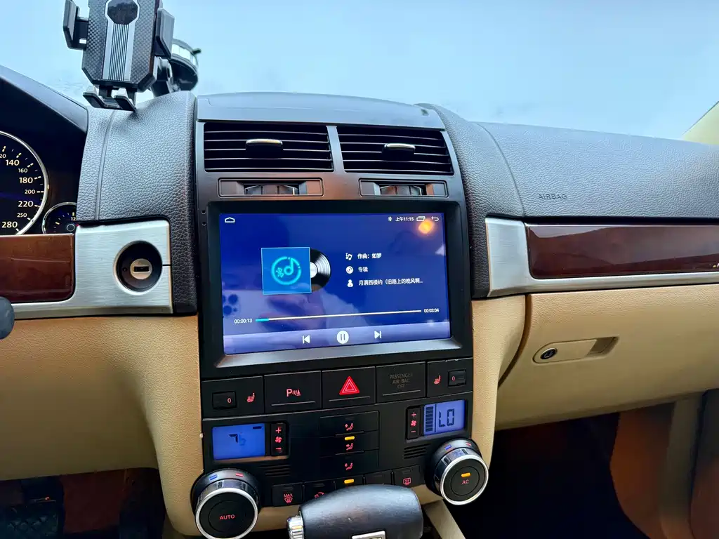Volkswagen Touareg — миниатюра 11
