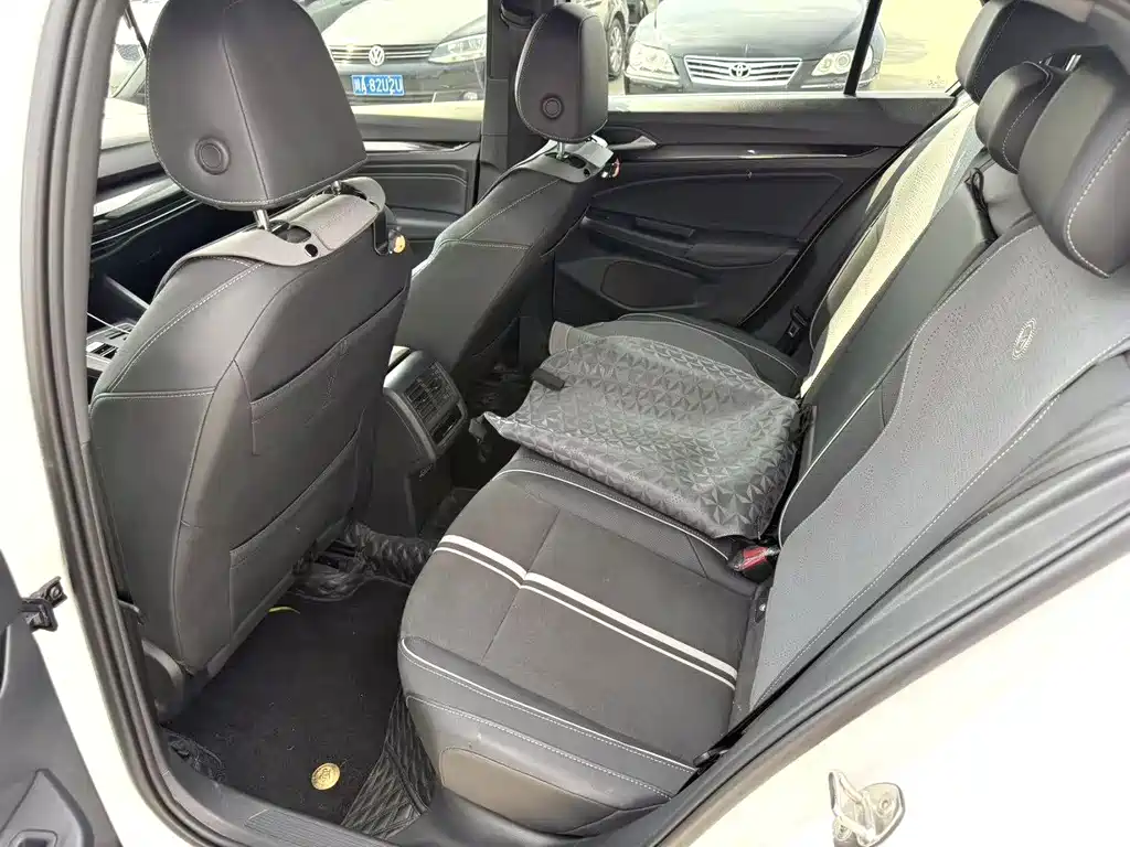 Volkswagen Golf — миниатюра 7