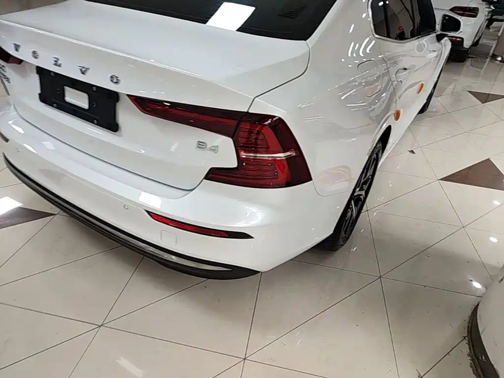 Volvo S60 — миниатюра 8