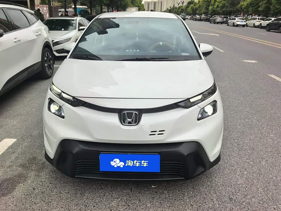 Honda Fit 1.5 л 2026 г. Белый, пробег 3300 км