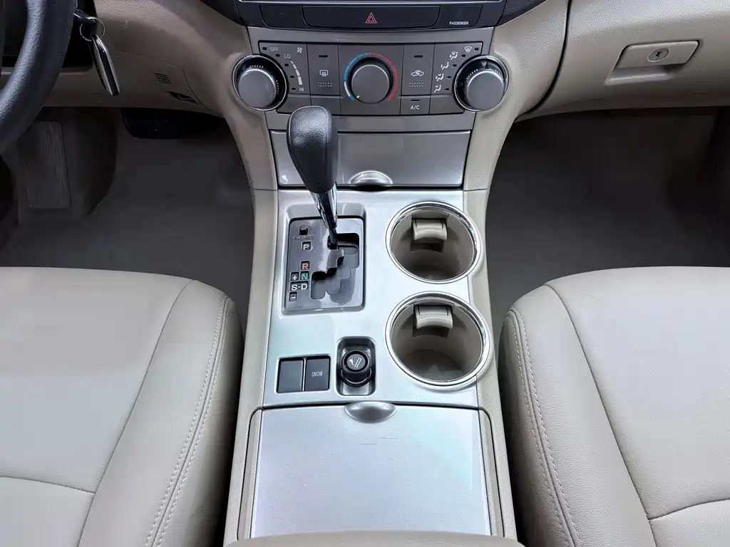 Toyota Highlander — миниатюра 15