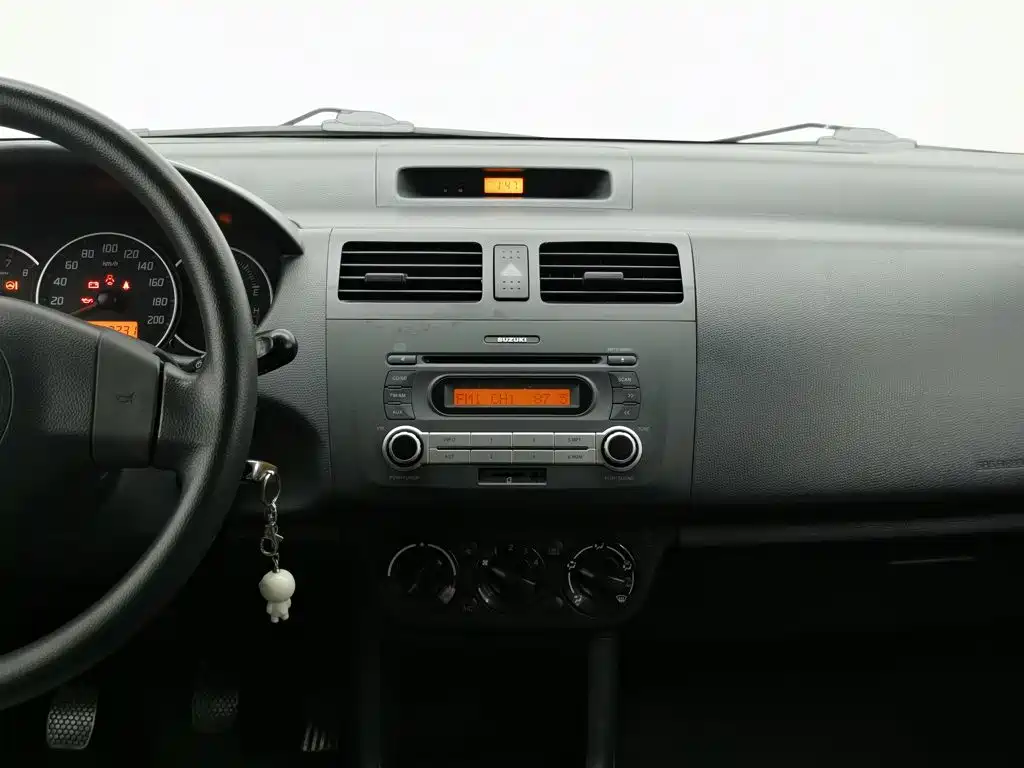 Suzuki Swift — миниатюра 12