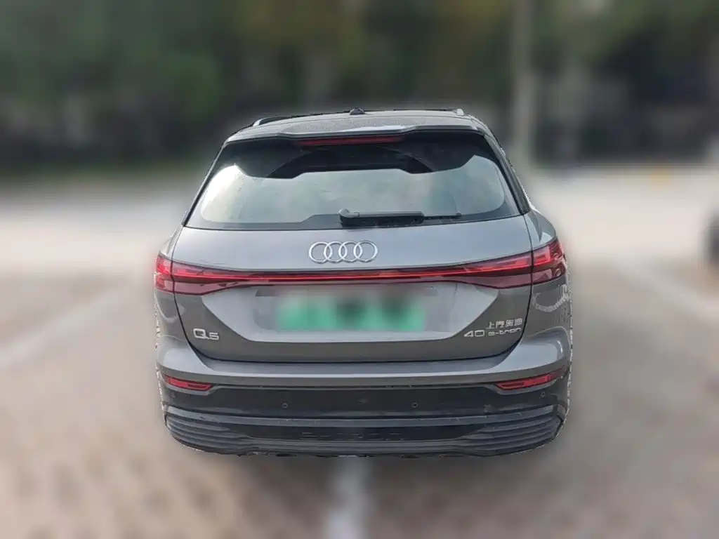 Audi Q5 e-tron — миниатюра 8