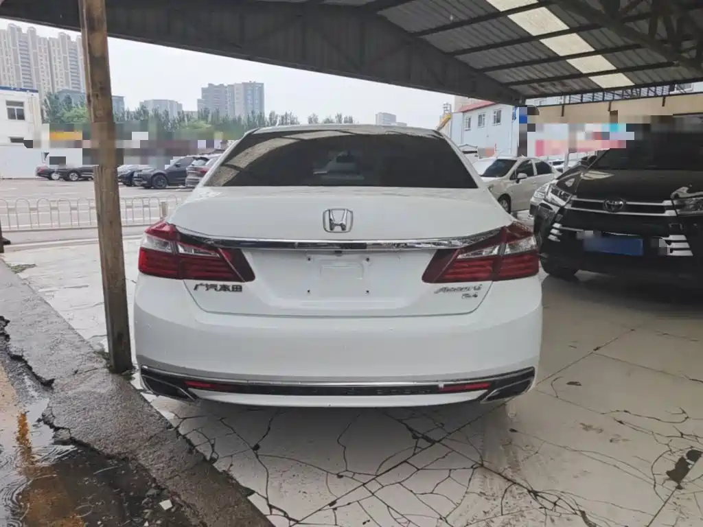 Honda Accord — миниатюра 4