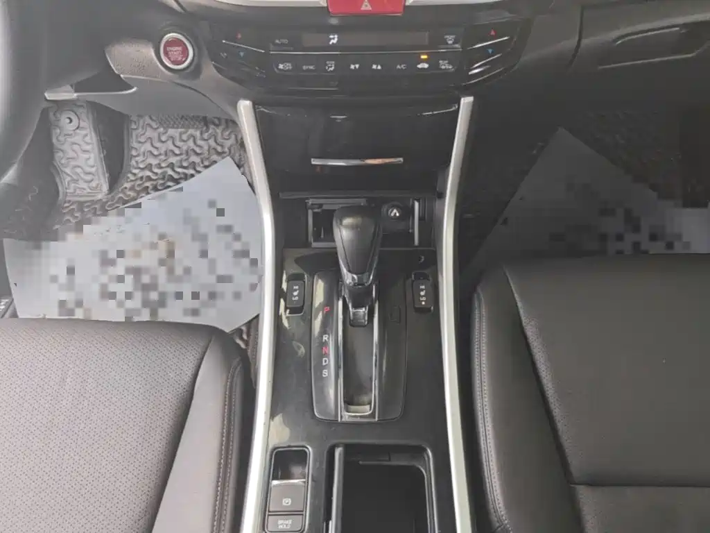Honda Accord — миниатюра 10