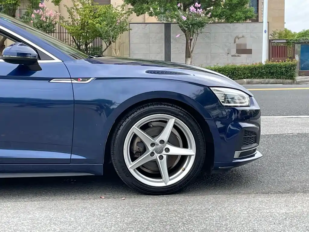 Audi A5 (Import) — миниатюра 12
