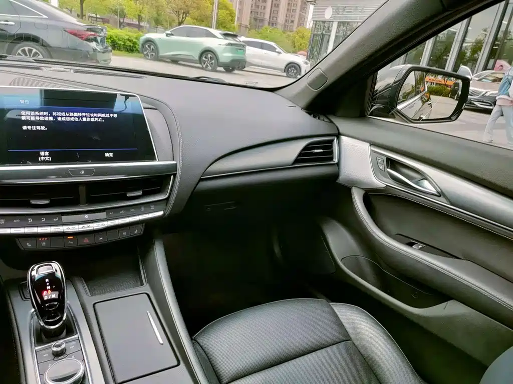 Cadillac CT5 — миниатюра 20