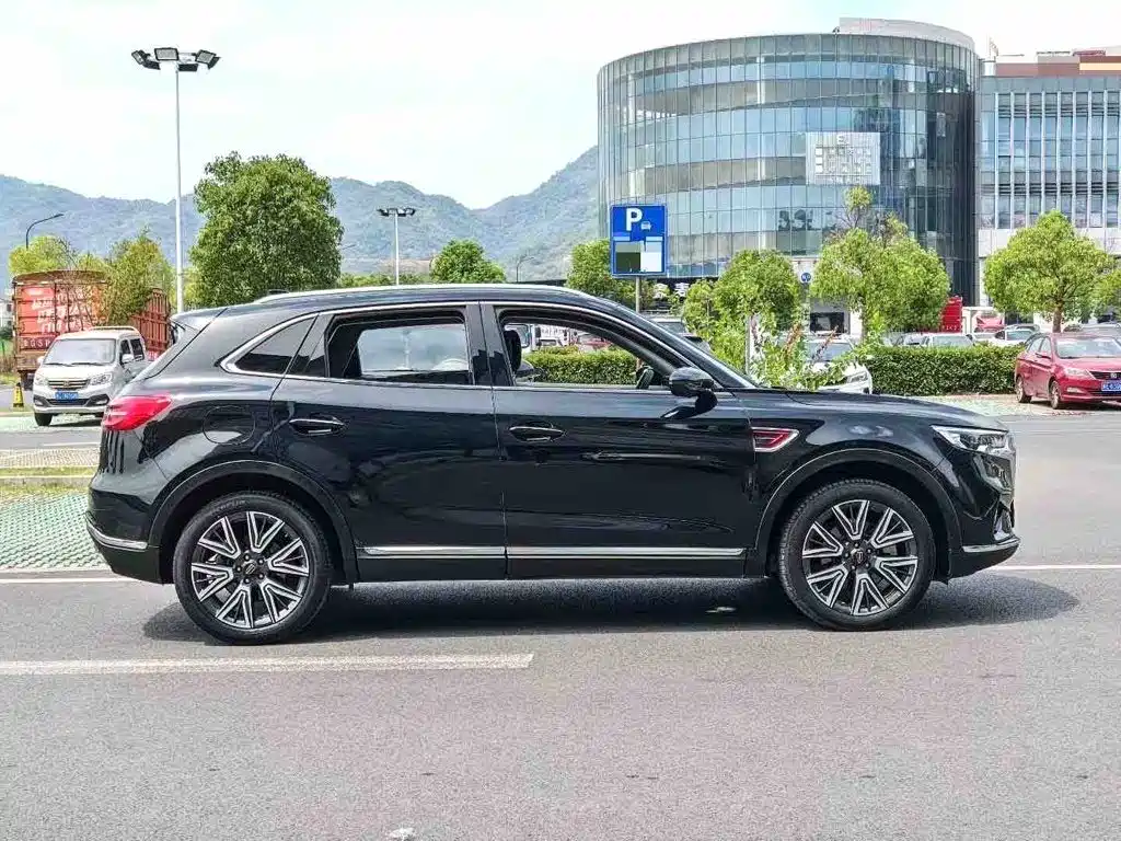 Hongqi Hongqi HS5 — миниатюра 8