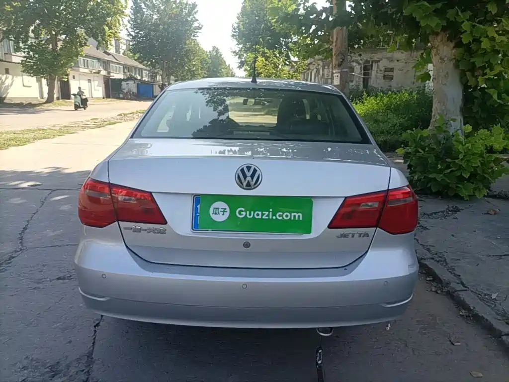 Volkswagen Jetta — миниатюра 6