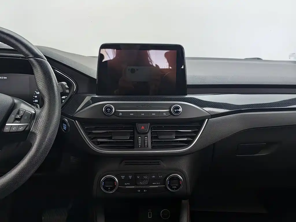 Ford Focus — миниатюра 12