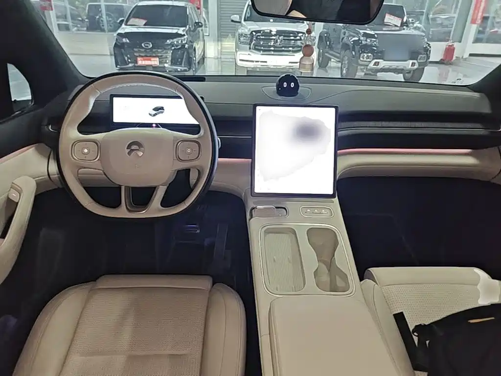 NIO ES6 — миниатюра 10