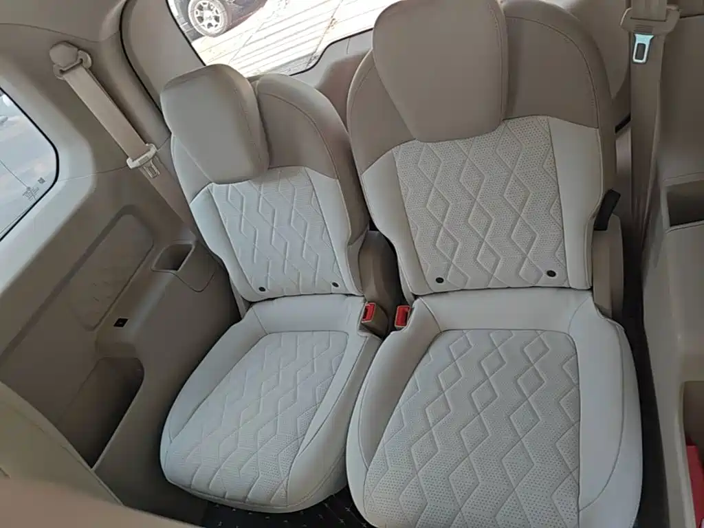 Baojun KiWi EV — миниатюра 17