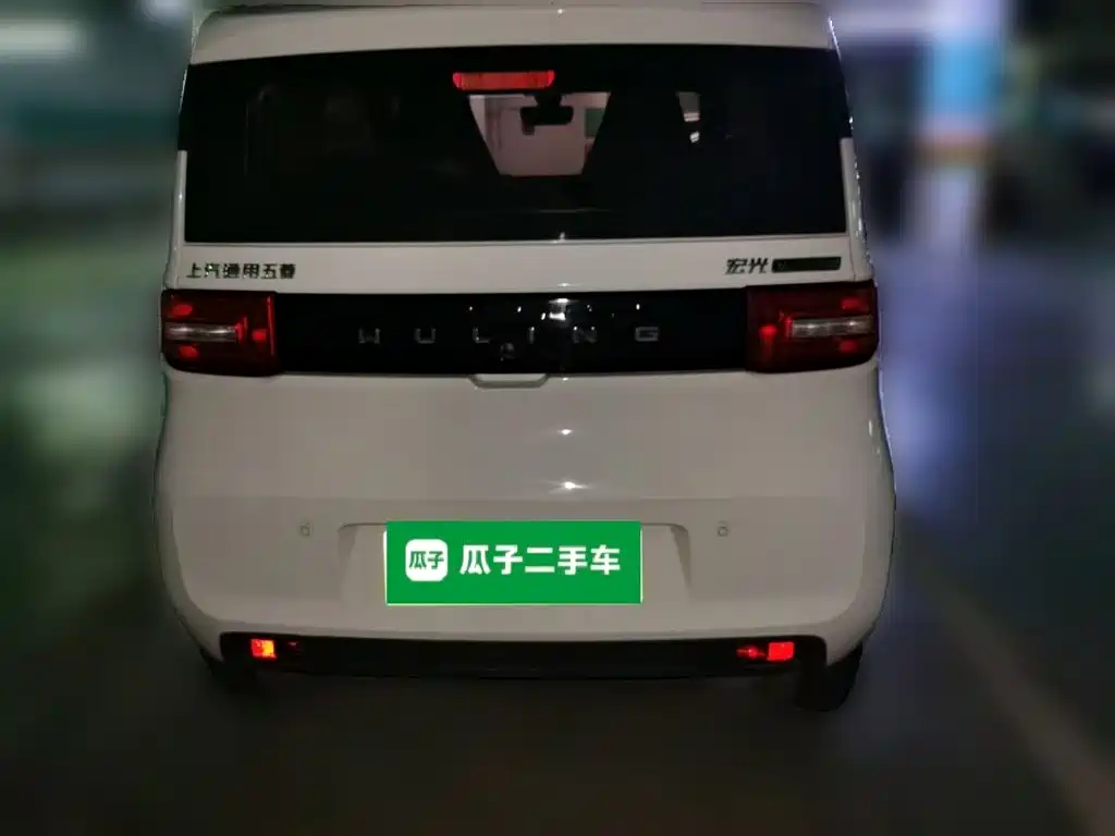 Wuling MINIEV — миниатюра 5
