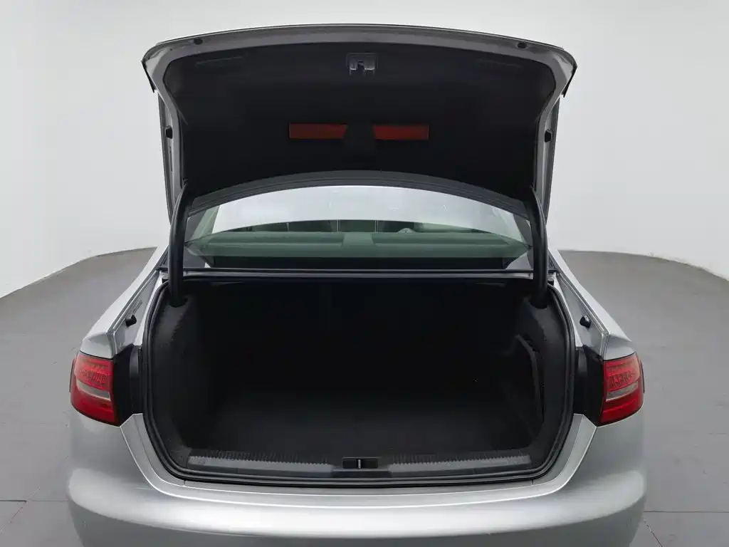 Audi A4L — миниатюра 16