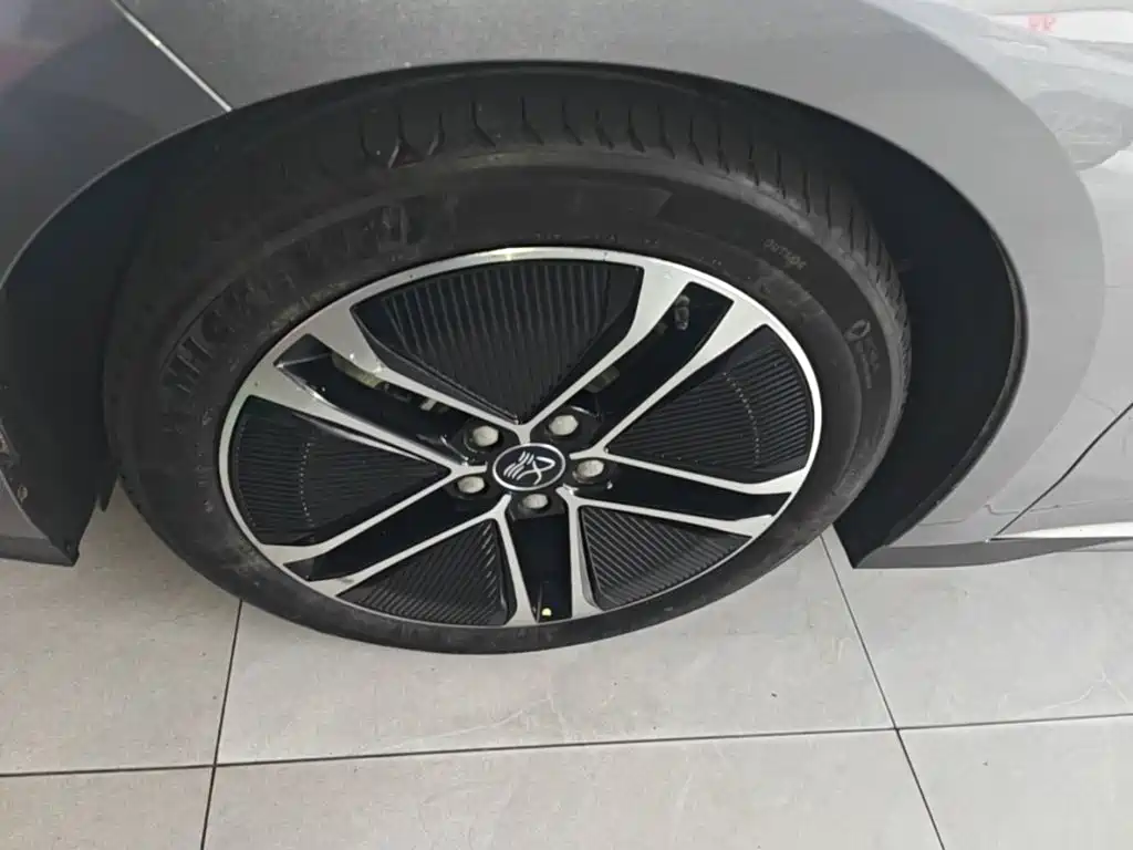 BYD Han — миниатюра 23