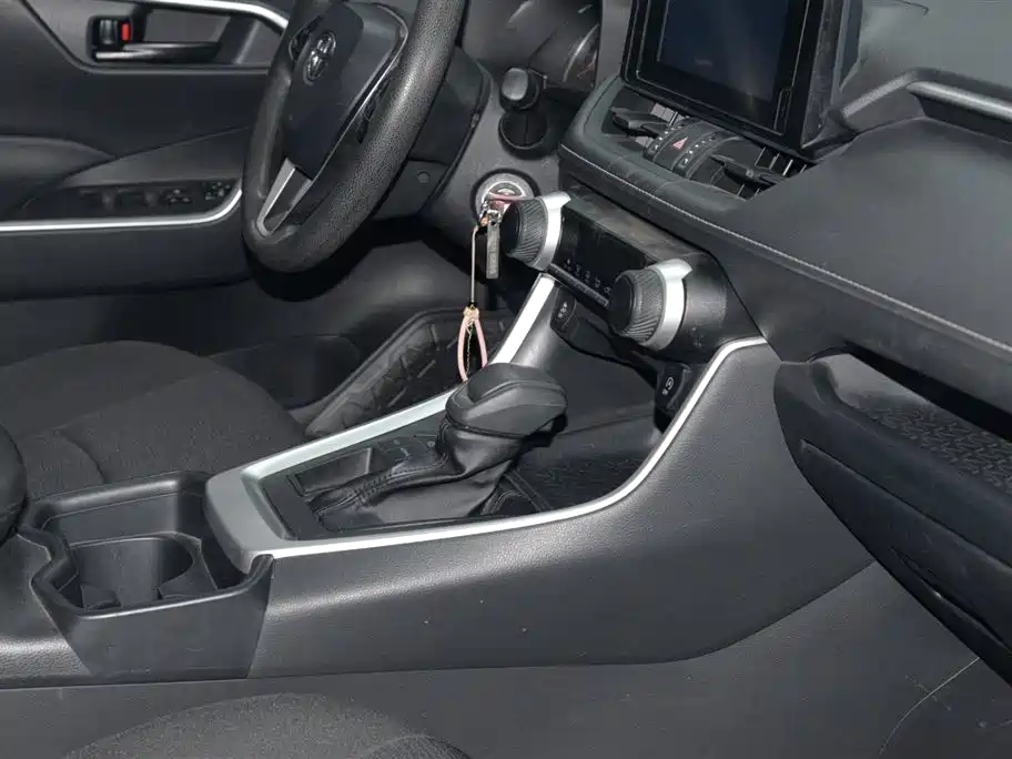 TOYOTA RAV4 RONGFANG