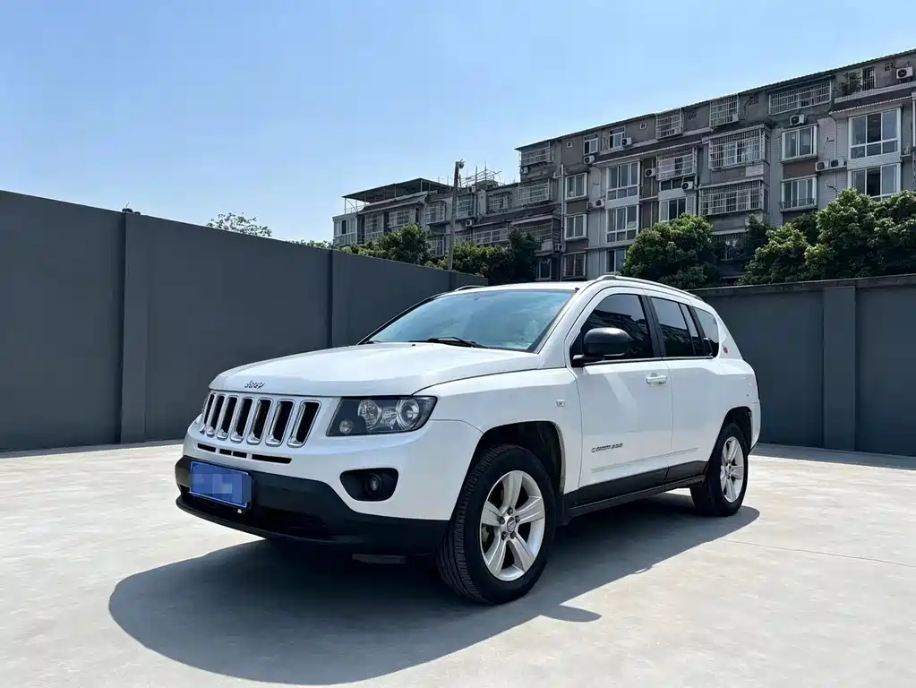 Jeep Compass (Import) 2013