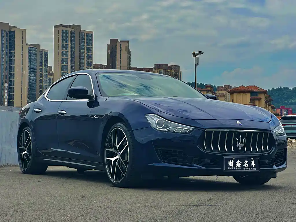 MASERATI GHIBLI