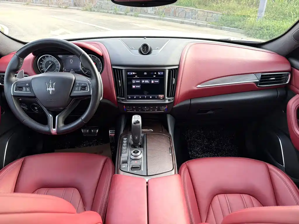 Maserati Levante — миниатюра 9