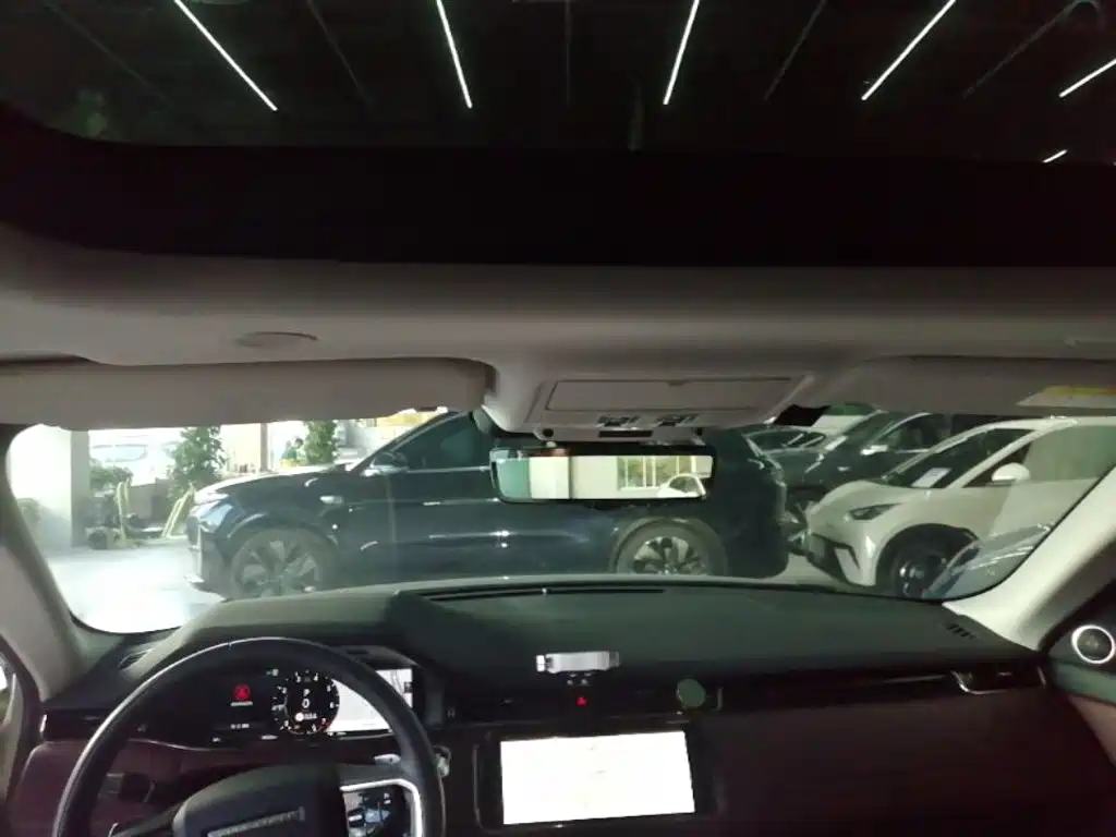Land Rover Evoque — миниатюра 18