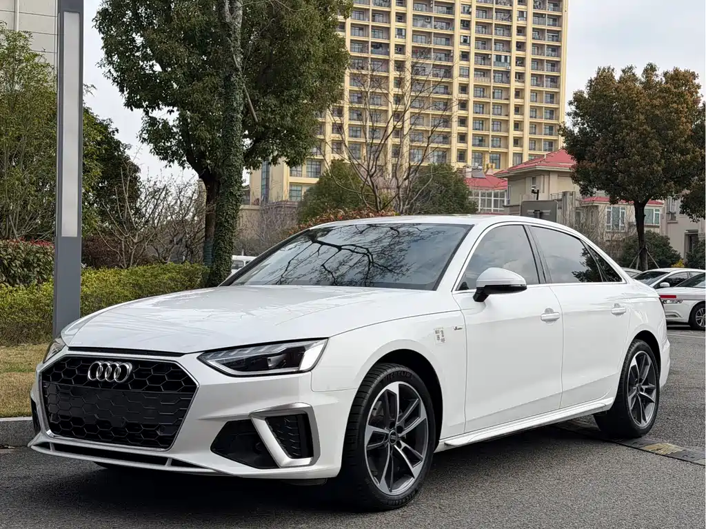 Audi A4L 2025