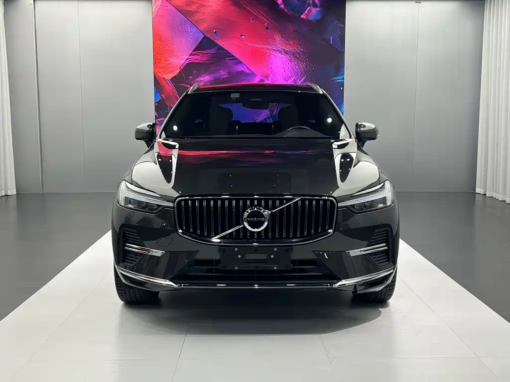 Volvo XC60 2022 B5 Luxury