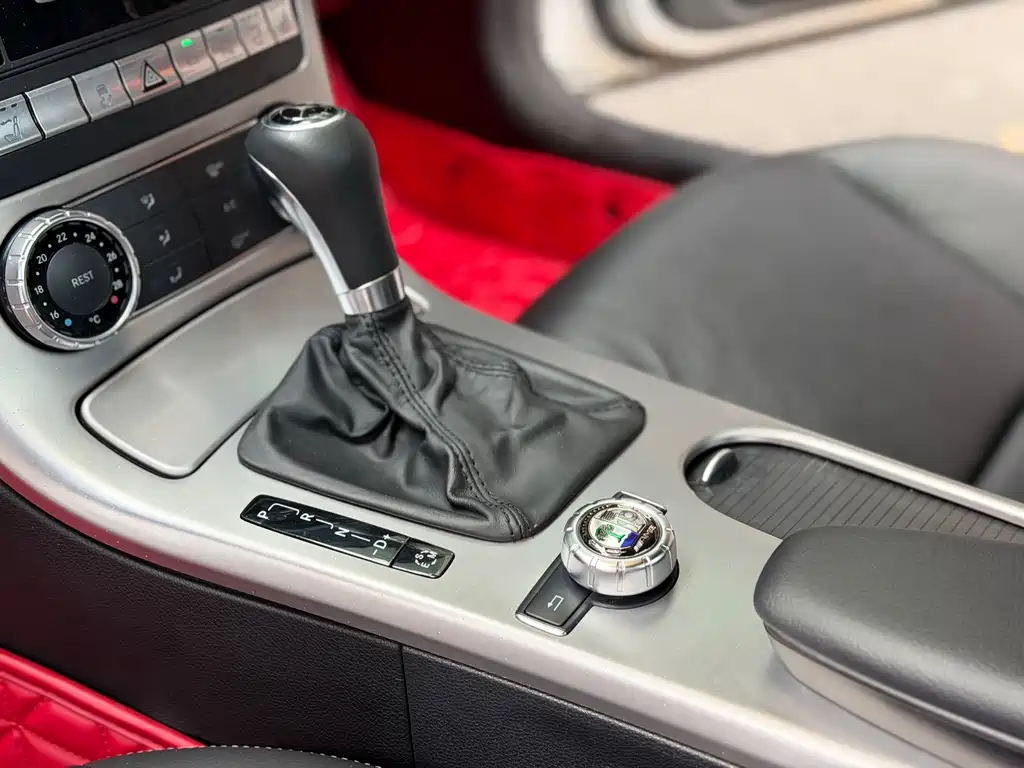Mercedes-Benz SLK-Class — миниатюра 9