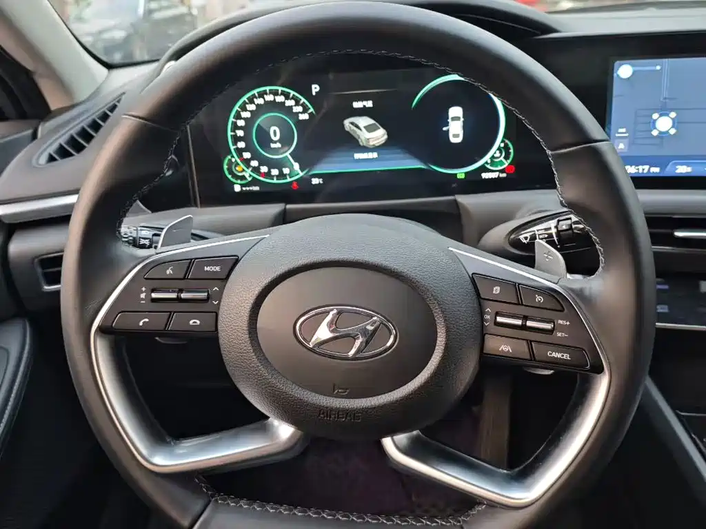 Hyundai Sonata — миниатюра 8