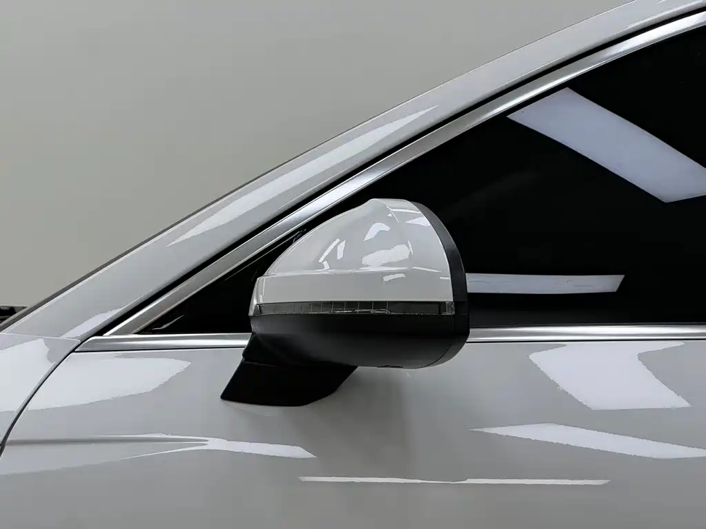 Audi A4L — миниатюра 26